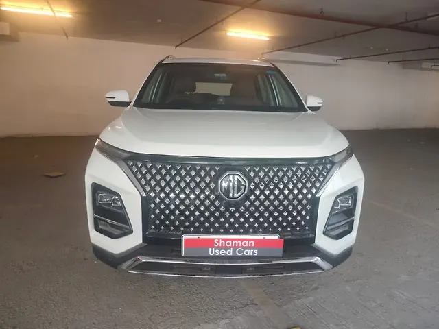 Used 2023 MG Hector Plus in Mumbai