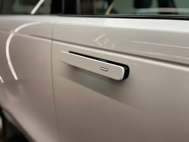 Used Land Rover Range Rover Velar [2017-2023] S R-Dynamic 2.0 Diesel in Mumbai