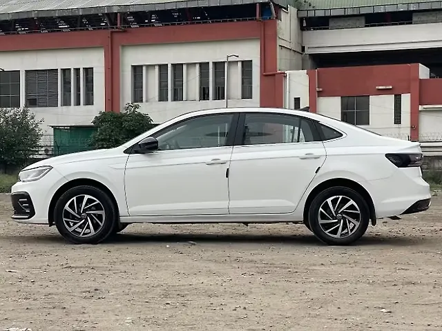 Used Volkswagen Virtus Comfortline 1.0 TSI MT [2023-2024] in Delhi