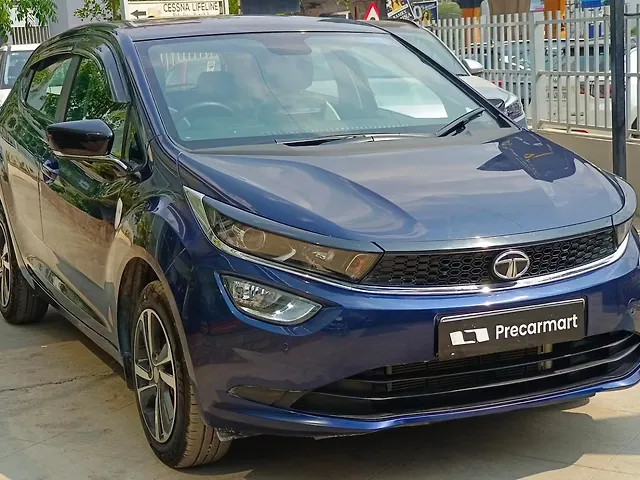 Used 2023 Tata Altroz in Bangalore