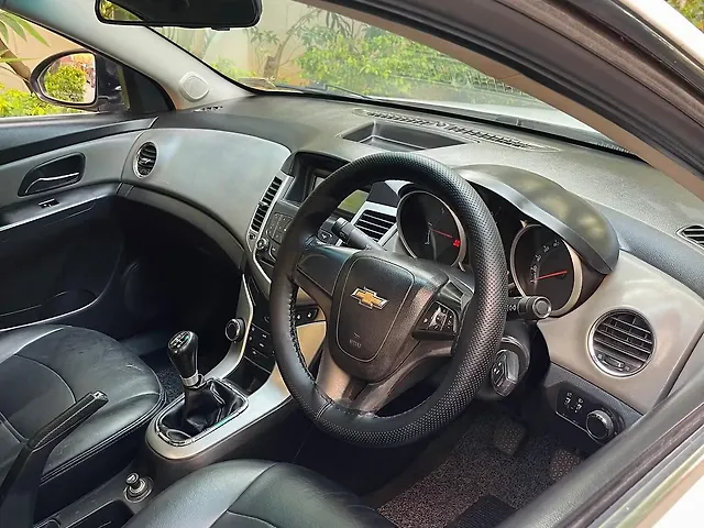 Used Chevrolet Cruze [2009-2012] LT in Krishna