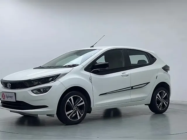 Used 2023 Tata Altroz in Delhi