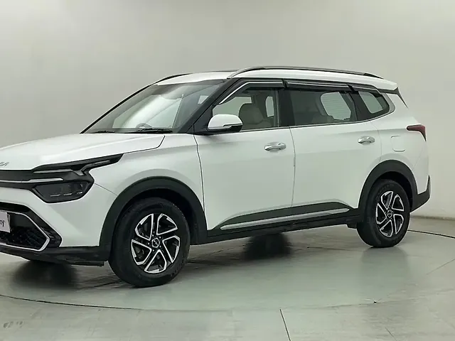 Used 2022 Kia Carens in Mumbai