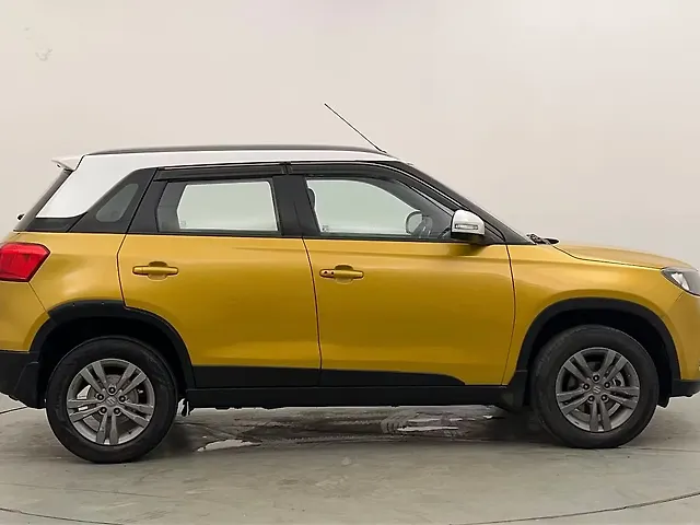 Used Maruti Suzuki Vitara Brezza [2016-2020] ZDi+ Dual Tone [2017-2018] in Chandigarh