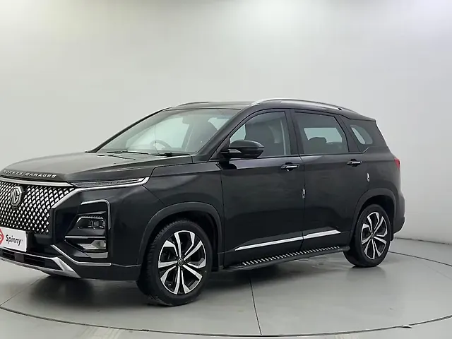 Used 2024 MG Hector Plus in Ahmedabad
