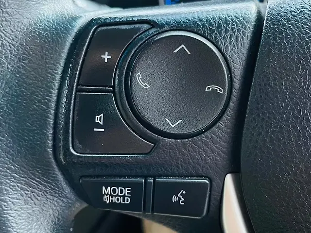 Used Toyota Corolla Altis G Petrol in Mumbai