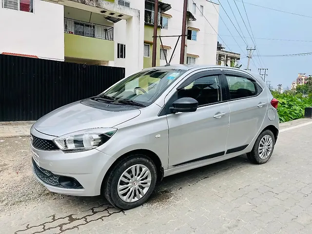 Used Tata Tiago [2016-2020] Revotron XT [2016-2019] in Guwahati