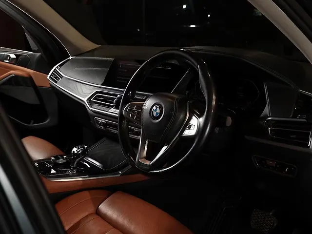 Used BMW X7 [2019-2023] xDrive30d DPE Signature in Ahmedabad