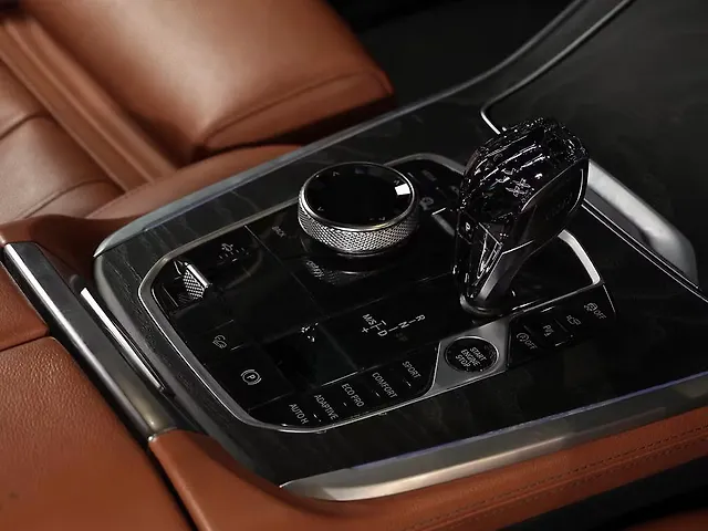 Used BMW X7 [2019-2023] xDrive30d DPE Signature in Ahmedabad