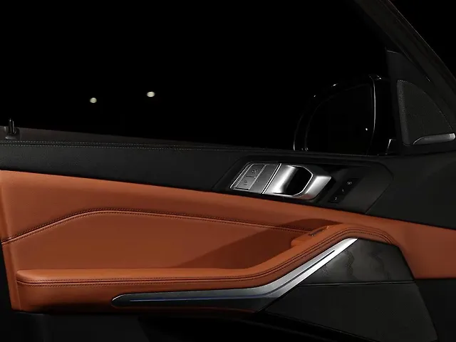 Used BMW X7 [2019-2023] xDrive30d DPE Signature in Ahmedabad