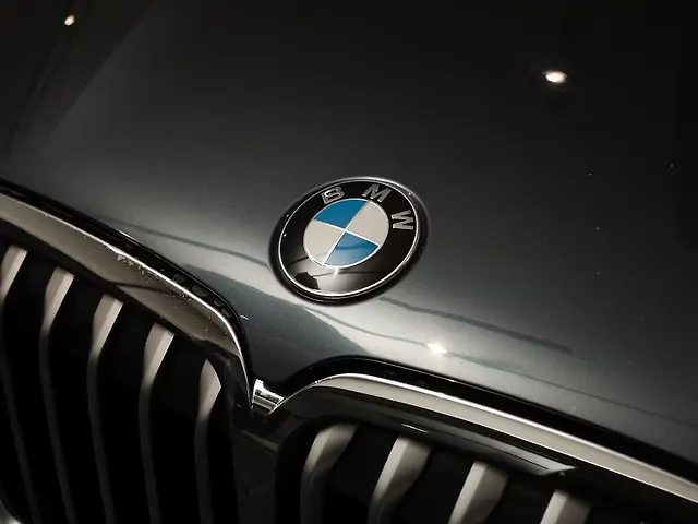 Used BMW X7 [2019-2023] xDrive30d DPE Signature in Ahmedabad