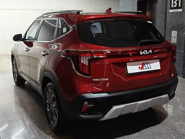 Used Kia Seltos [2023-2024] HTX 1.5 Petrol MT [2023-2024] in Ahmedabad