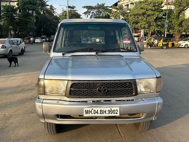 Used 2002 Toyota Qualis in Mumbai