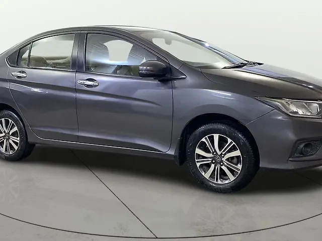 Used 2022 Honda City in Delhi