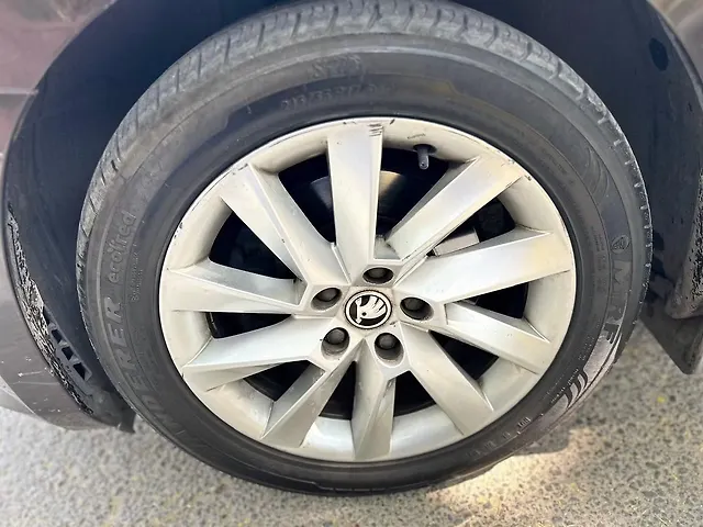 Used 2019 Skoda Superb in Delhi