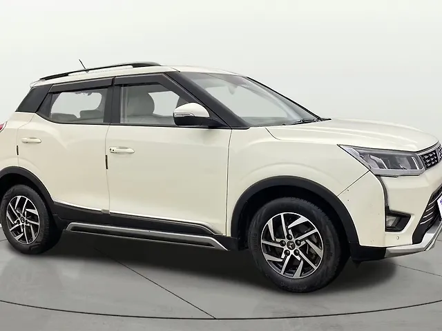 Used 2023 Mahindra XUV300 in Delhi