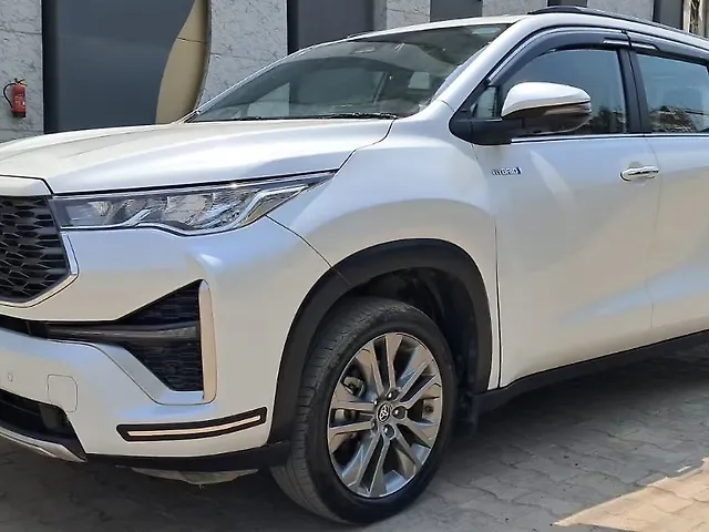 Used 2025 Toyota Innova Hycross in Delhi