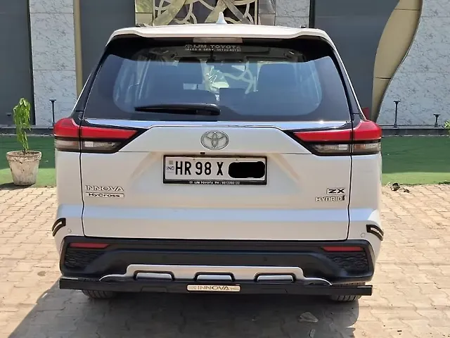 Used 2025 Toyota Innova Hycross in Delhi