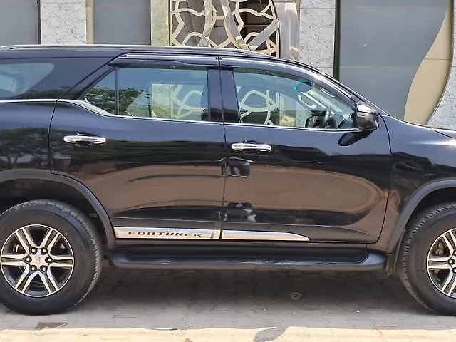 Used Toyota Fortuner 4x2 2WD Diesel 2.8L Turbo Automatic in Delhi