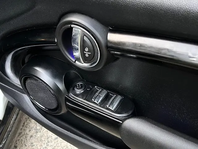 Used Mini Cooper Convertible S in Delhi
