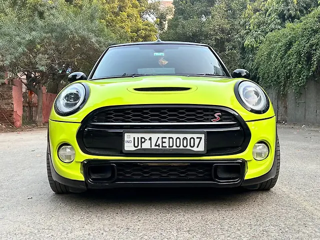 Used Mini Cooper Convertible S in Delhi