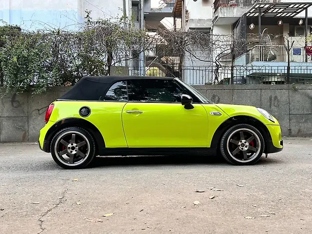 Used Mini Cooper Convertible S in Delhi
