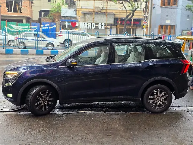 Used Mahindra Old Generation XUV700 AX 7 Petrol AT Luxury Pack 7 STR [2021] in Kolkata