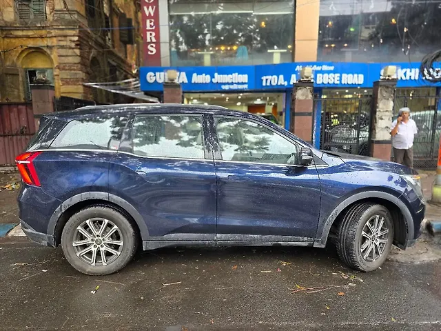 Used Mahindra Old Generation XUV700 AX 7 Petrol AT Luxury Pack 7 STR [2021] in Kolkata