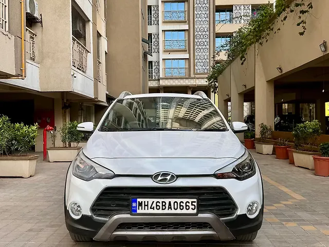 Used 2017 Hyundai i20 Active in Mumbai