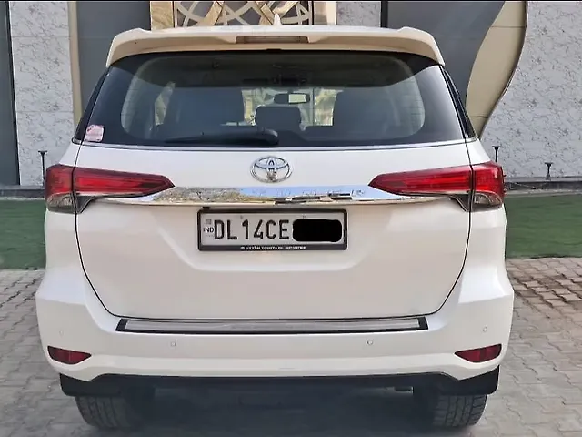 Used Toyota Fortuner [2016-2021] 2.8 4x2 AT in Delhi