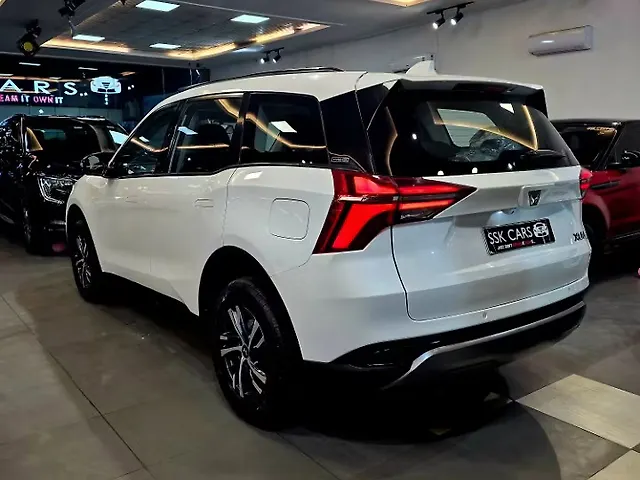 Used Mahindra Old Generation XUV700 AX5 2WD Diesel 2.2L Turbo Automatic 7 STR in Lucknow