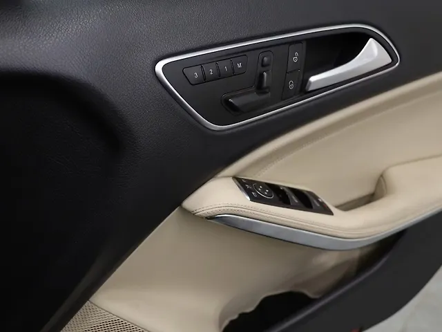 Used Mercedes-Benz GLA [2014-2017] 200 Sport in Delhi