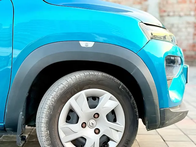 Used Renault Kwid [2019-2022] 1.0 RXT AMT Opt [2019-2020] in Surat