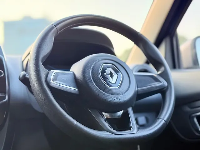 Used Renault Kwid [2019-2022] 1.0 RXT AMT Opt [2019-2020] in Surat