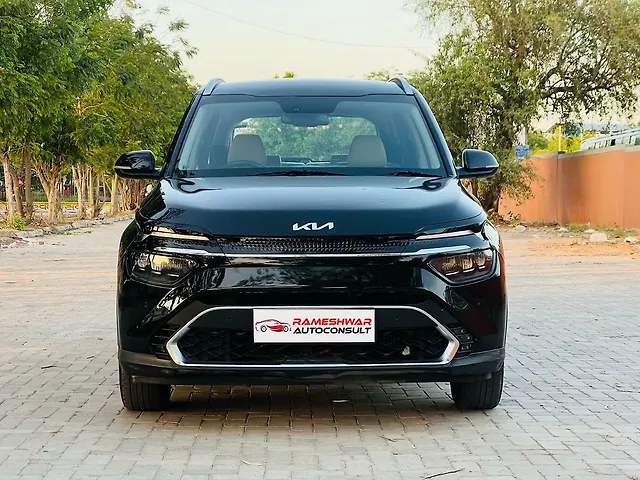 Used 2022 Kia Carens in Ahmedabad