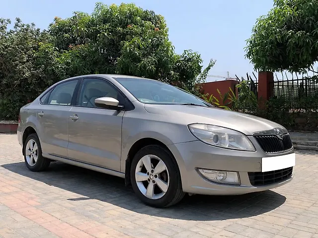 Used 2016 Skoda Rapid in Navi Mumbai