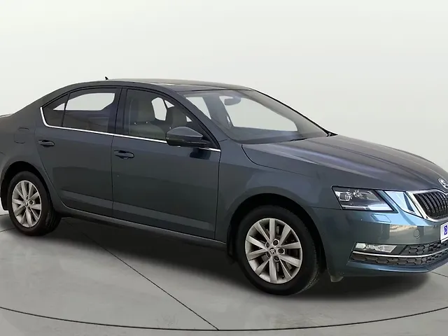 Used 2019 Skoda Octavia in Mumbai Used 2019 Skoda Octavia in Mumbai