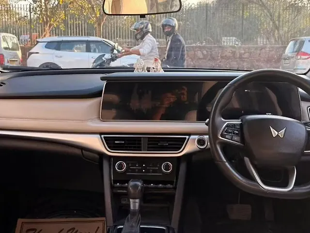 Used Mahindra Old Generation XUV700 AX7 Luxury Pack 2WD Diesel 2.2L Turbo Manual 7 STR in Chandigarh