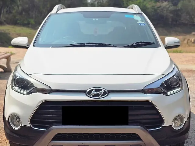 Used 2016 Hyundai i20 Active in Raipur