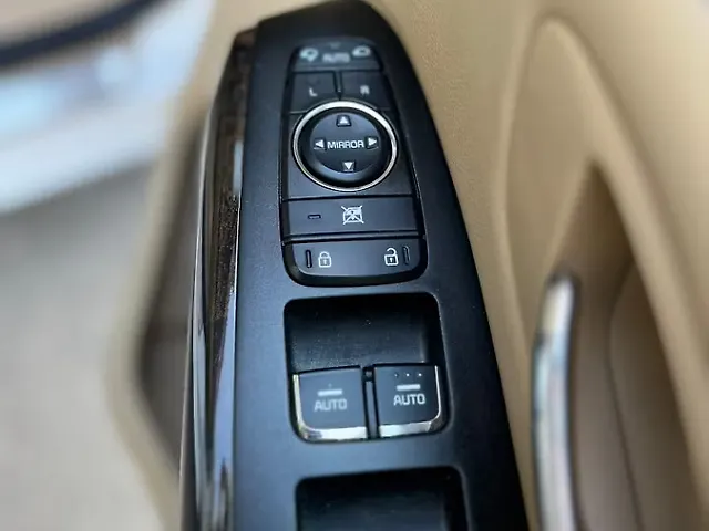 Used Kia Carnival [2020-2023] Limousine Plus 7 STR in Delhi