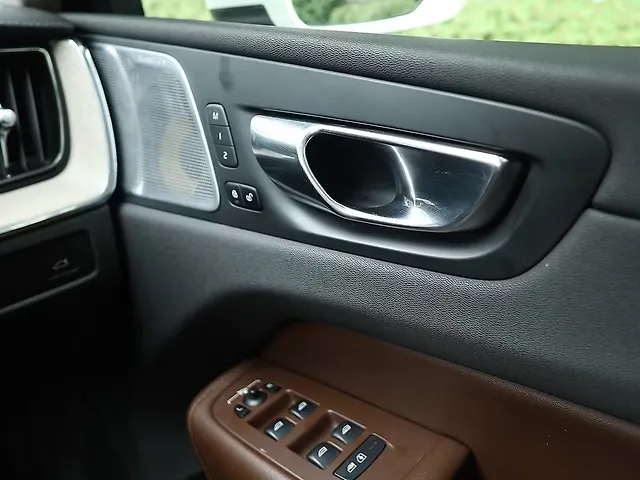 Used Volvo XC60 [2017-2021] D5 Inscription in Kochi