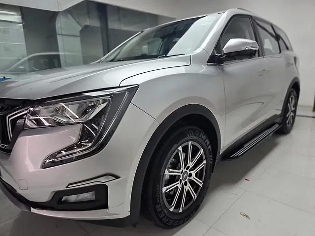 Used Mahindra Old Generation XUV700 AX7 Luxury Pack AWD Diesel 2.2L Turbo Automatic 7 STR in Bangalore Used Mahindra Old Generation XUV700 AX7 Luxury Pack AWD Diesel 2.2L Turbo Automatic 7 STR in Bangalore