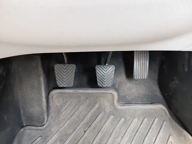Used Kia Carens [2022-2023] Prestige Plus 1.5 Diesel MT 7 STR in Mumbai