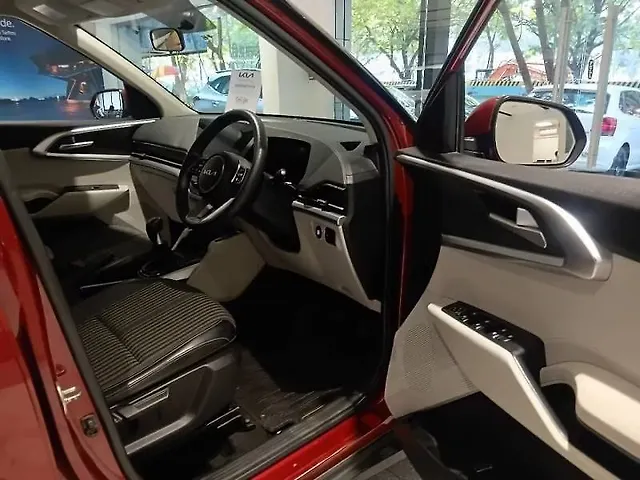 Used Kia Carens [2022-2023] Prestige Plus 1.5 Diesel MT 7 STR in Mumbai