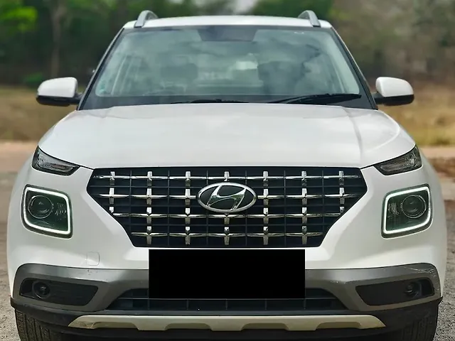 Used 2022 Hyundai Venue in Raipur