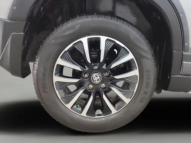 Used Toyota Urban Cruiser Premium Grade MT in Pune