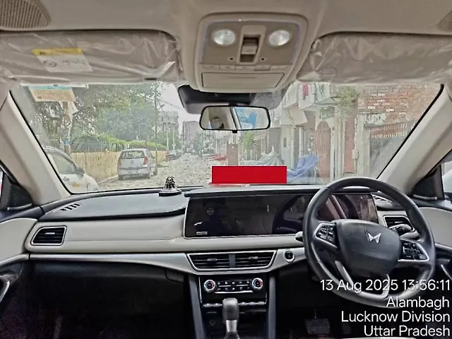 Used Mahindra Old Generation XUV700 AX 7 Diesel AT AWD Luxury Pack 7 STR [2021] in Lucknow