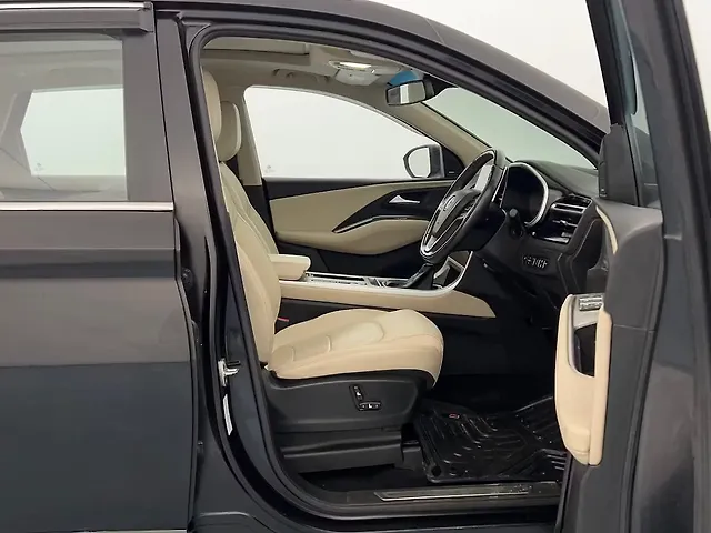 Used MG Hector [2023-2025] Savvy Pro 1.5 Turbo Petrol CVT [2023] in Lucknow