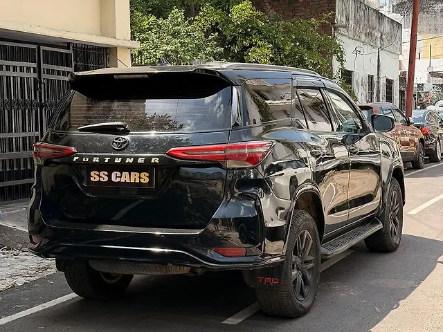 Used Toyota Fortuner [2016-2021] 2.7 4x2 AT [2016-2020] in Lucknow