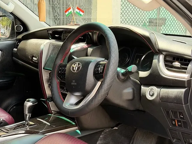 Used Toyota Fortuner [2016-2021] 2.7 4x2 AT [2016-2020] in Lucknow